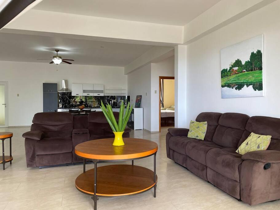 Spring Garden Mobay Resort Luxurious Apartments Montego Bay Luaran gambar